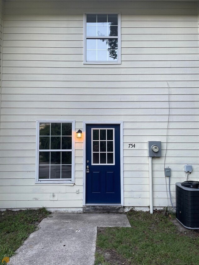 Primary Photo - 752 Morningside Ln