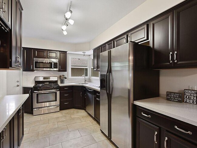 Foto del edificio - 6819 W 23rd St