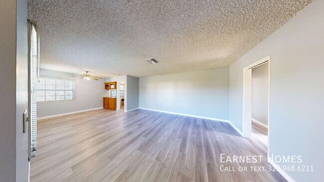 Building Photo - 13950 Garber St