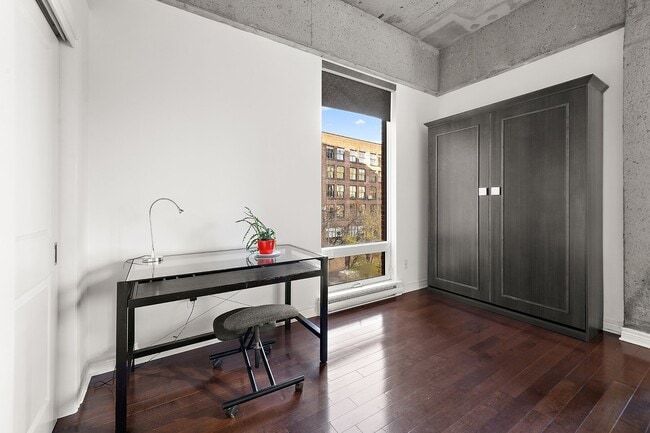 Photo du bâtiment - 1200 Rue St-Alexandre