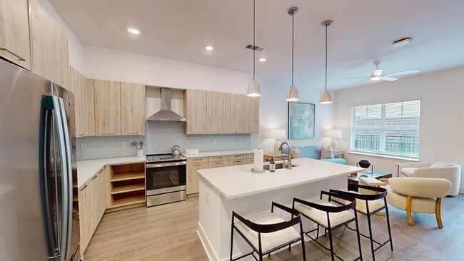 1-Bedroom Kitchen - El - STATION CRESTLINE