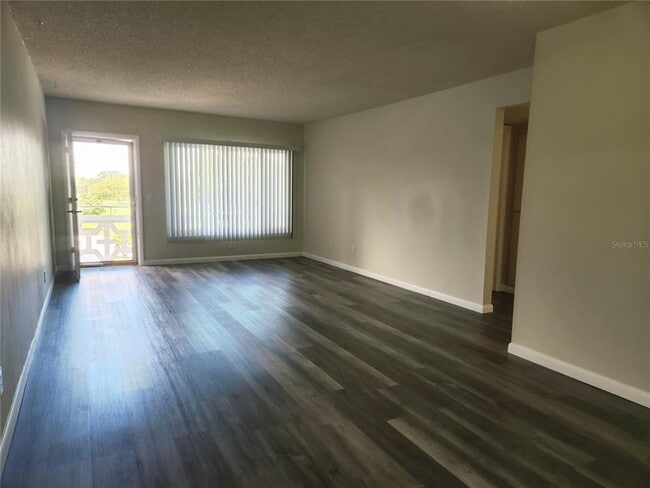 Building Photo - 2455 Finlandia Ln