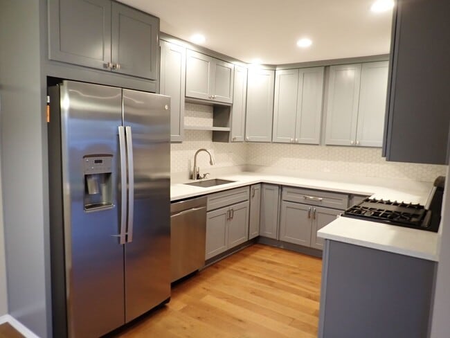 Building Photo - Great 55+ Condo