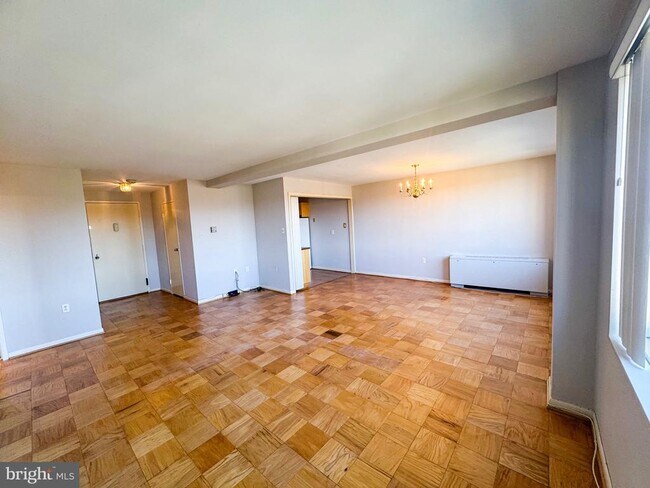 Foto del edificio - 10201 Grosvenor Pl