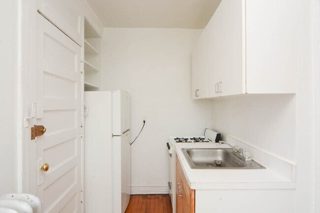 Foto del edificio - 3310 W Schubert Ave