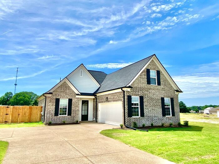 Primary Photo - Now Leasing a 4-bedroom 2.5 bath in Munford