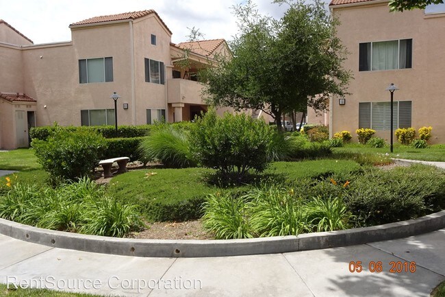 Building Photo - 24469 Valle del Oro