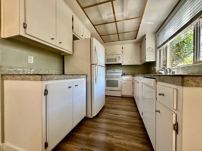 Foto del edificio - Spacious 3 Bed 2.5 Bath Walnut Creek Townh...