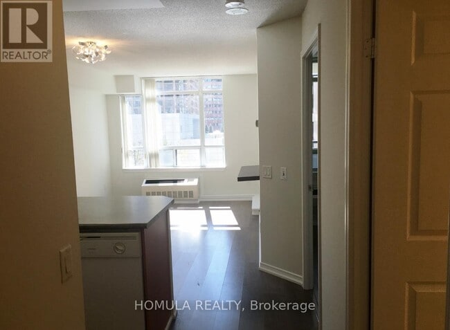 Building Photo - 155 Beecroft Rd