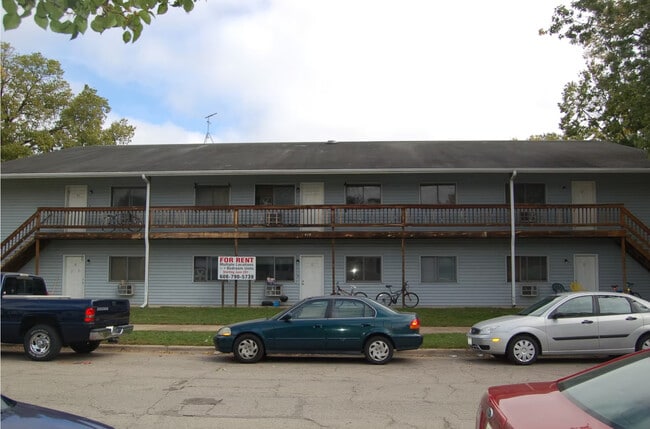 Building Photo - 410 10th Street N