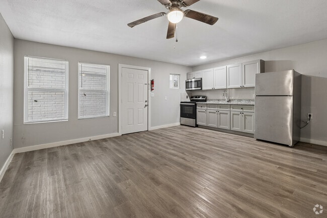 1BR, 1BA - 550SF - Living Room - Sunset Valley Apartments