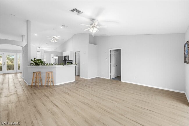 Building Photo - 3100 SW 18th Ave