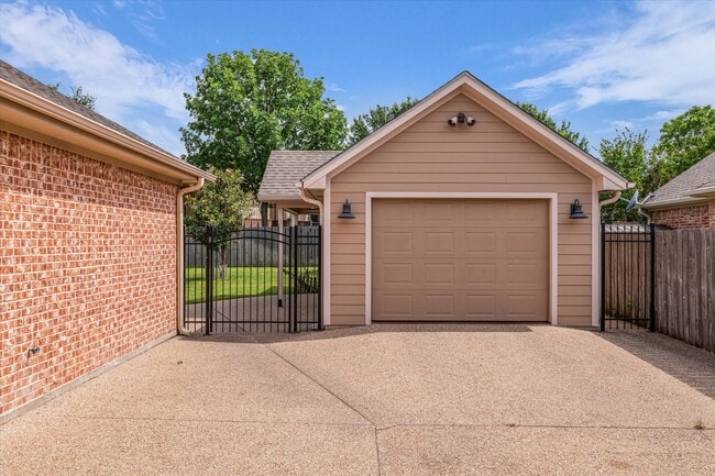 Building Photo - 1208 Heritage Way Dr