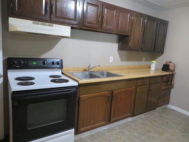 Photo - 1307 Forest Ave Apartment