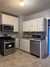 Building Photo - 3524 N 45th Ave