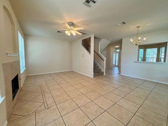 Building Photo - 251A Utterback