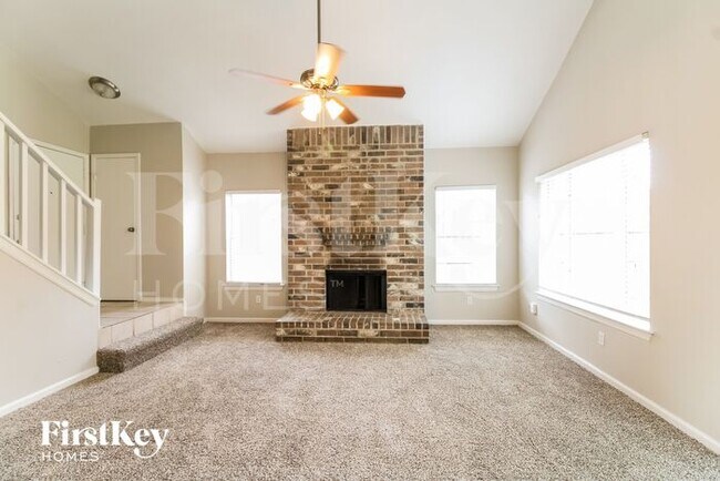 Building Photo - 10810 Kirkbend Dr