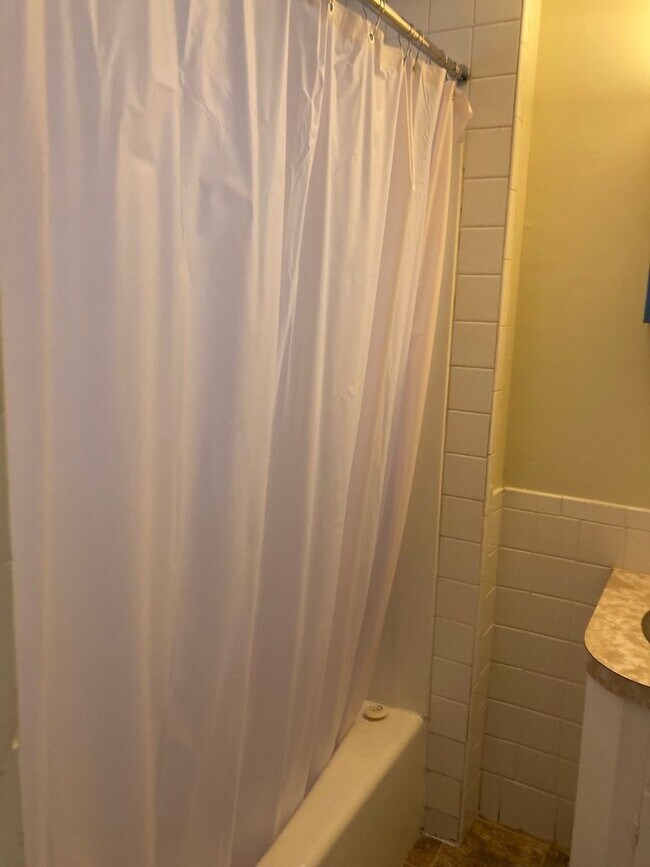 Photo - 180 Andover St Apartment