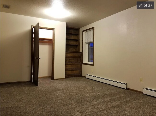 Building Photo - 25 1st Ave W