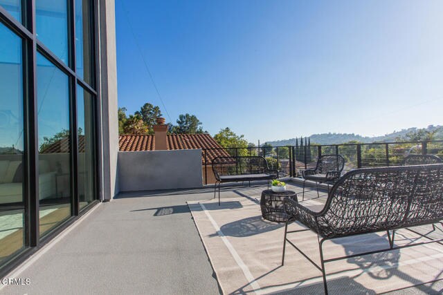 Foto del edificio - 3682 Harriman Ave