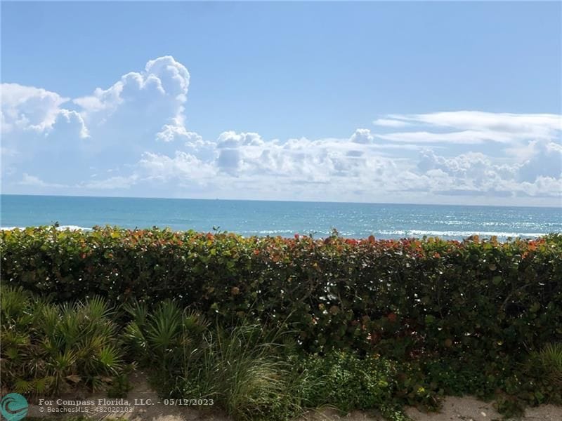 Primary Photo - 10044 S Ocean Dr