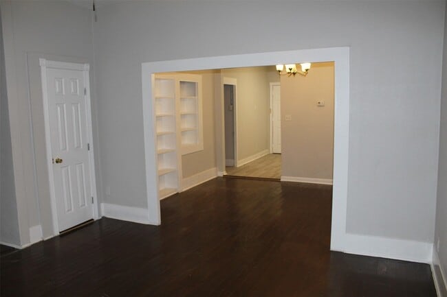 Building Photo - 402 Granberry St