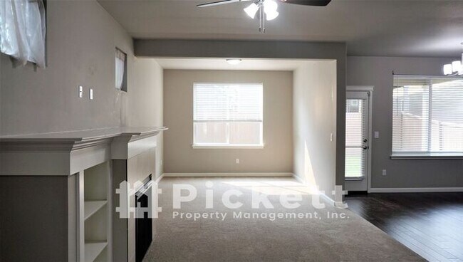 Foto del edificio - 3 Bedroom Home near McCormick Woods