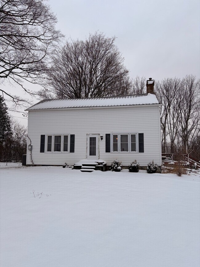 Foto del edificio - 2644 E Sherman Hollow Rd