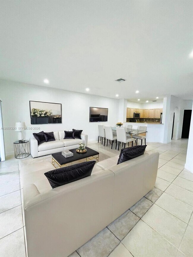 Foto del edificio - 12162 SW 5th Ct