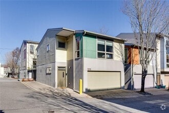 Building Photo - 1213 Van Allen Mews NW