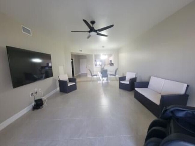 Building Photo - 7826 Great Heron Way