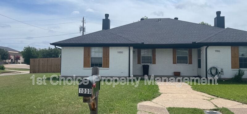 Photo - 1000 S Meadow Cir