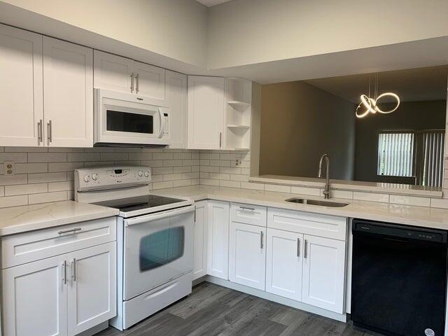 Building Photo - 6606 Villa Sonrisa Dr