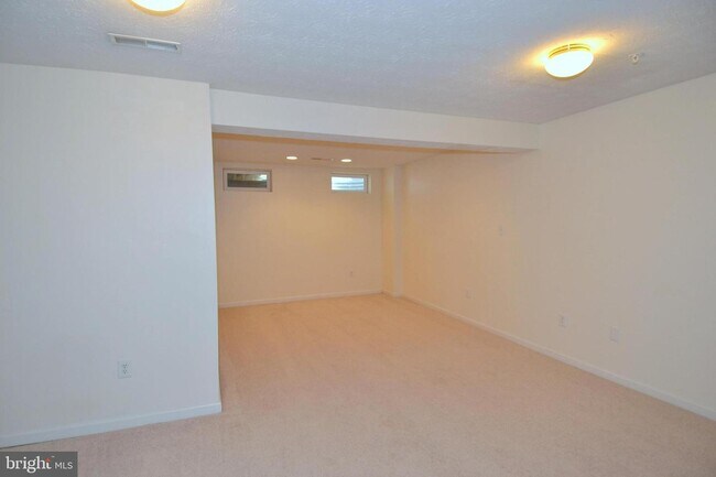 Building Photo - 2417 High Brandy Way