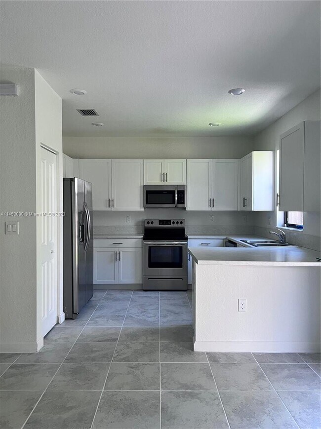 Foto del edificio - 21324 NE 2nd Ct