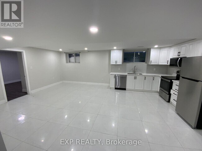 Photo du bâtiment - 923 Guinness Cres