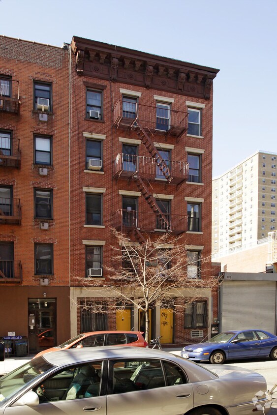 Primary Photo - 504 E 6th St
