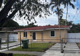 Building Photo - 7385 S Waterway Dr