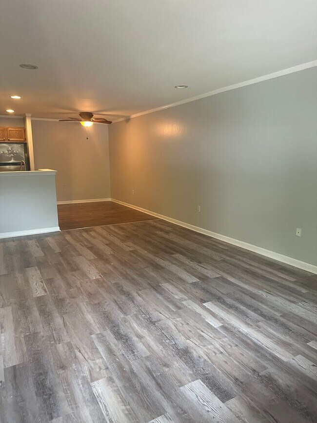 Foto del edificio - First Floor 1 Bedroom Hidden Valley Condo