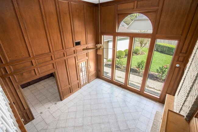Foto del edificio - 15010 Terrace Oaks Dr