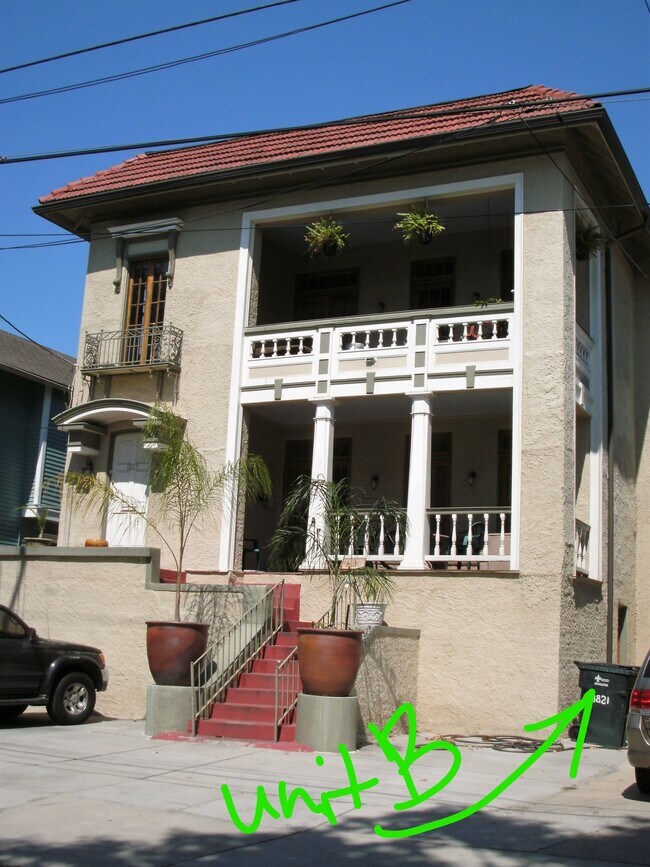 Unit 1823 B is a garden level apartment and is accessible via a side alley on the right side of the - 1823 Robert St