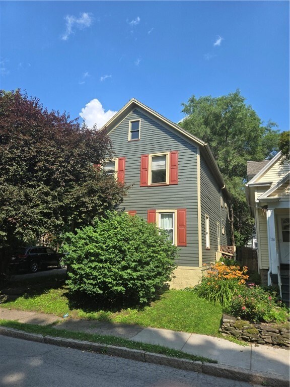Primary Photo - 114 Seager St