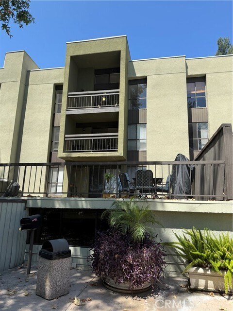 Foto del edificio - 898 Temple Terrace
