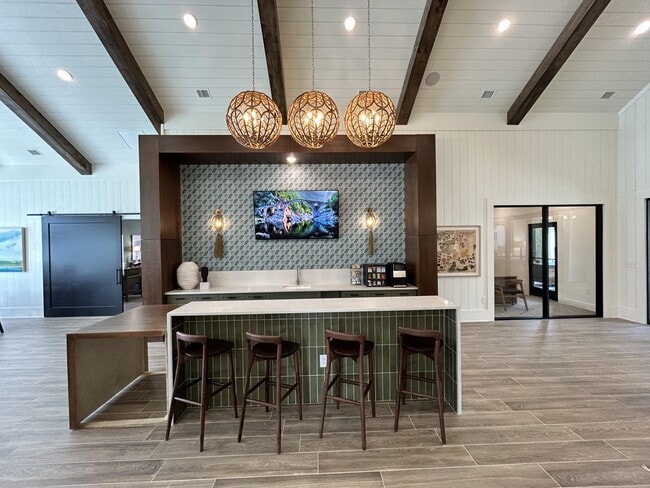 Building Photo - Encore at Westgate