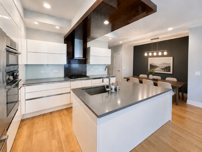 Foto del edificio - 1008 N Larrabee St