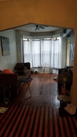 Foto del edificio - 1340 W 18th Pl
