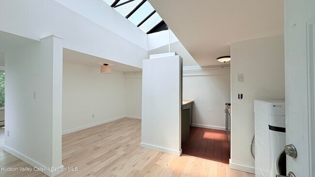 Foto del edificio - 725 Warren St