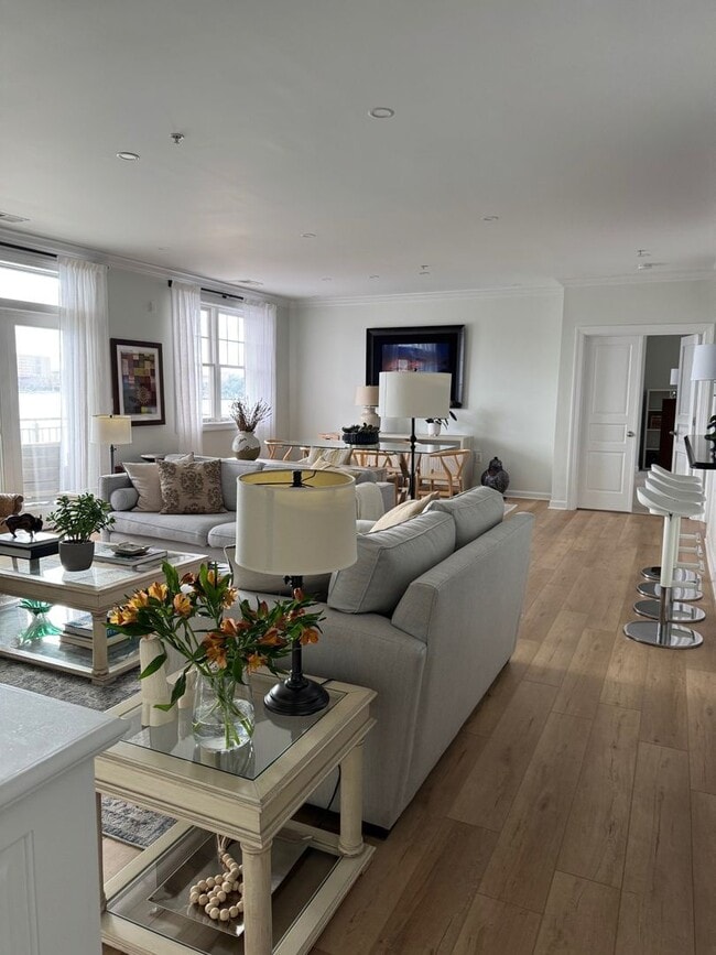 Foto del edificio - Pierpointe Condos