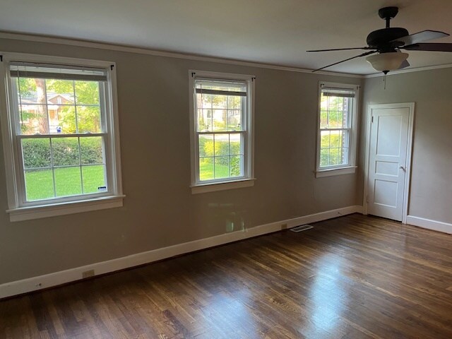 Building Photo - 2914 Stanton Dr