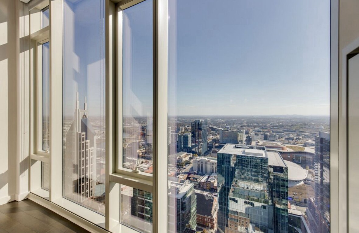 Building Photo - 515 Church St